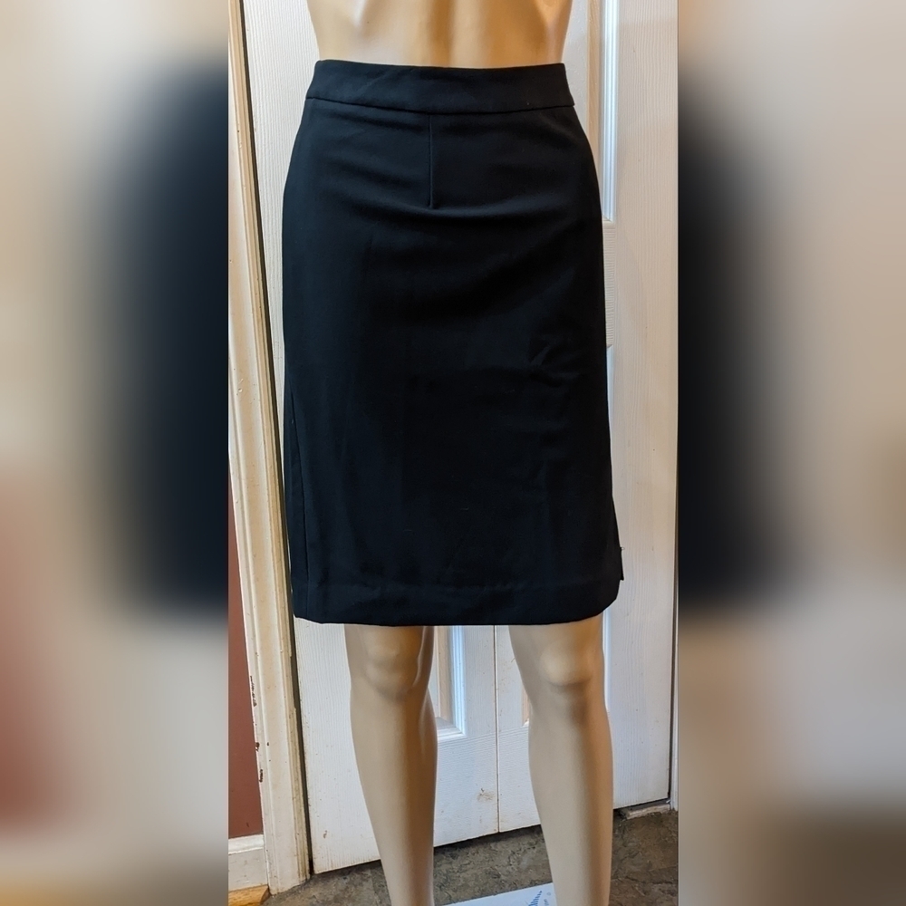 New with tags Merona black skirt